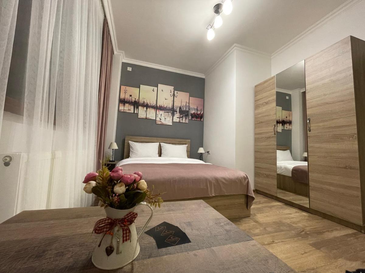 Sofia Hotel Єреван Екстер'єр фото