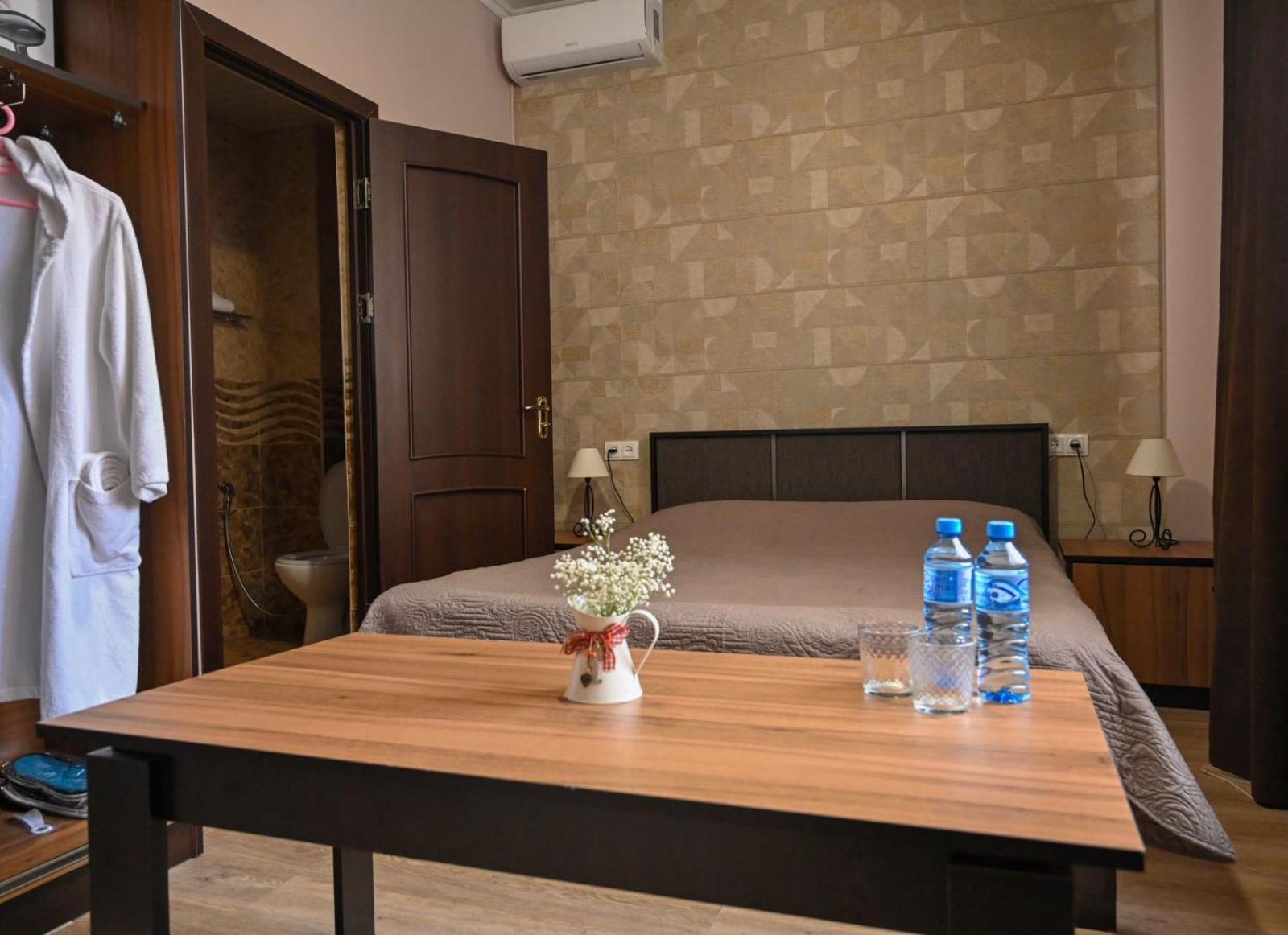 Sofia Hotel Єреван Екстер'єр фото