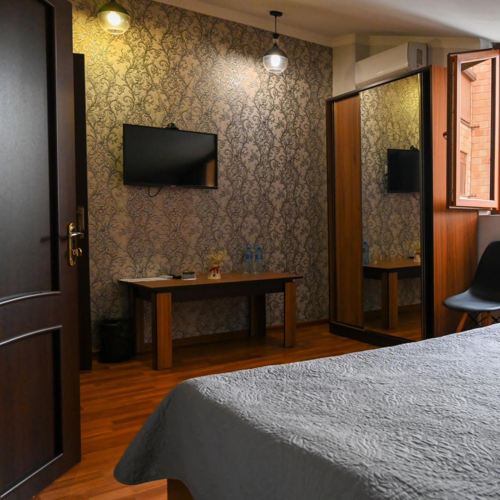 Sofia Hotel Єреван Екстер'єр фото